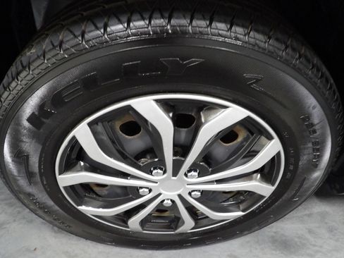 Used 2019 Dodge Journey SE w/ Connectivity Group FWD image 22