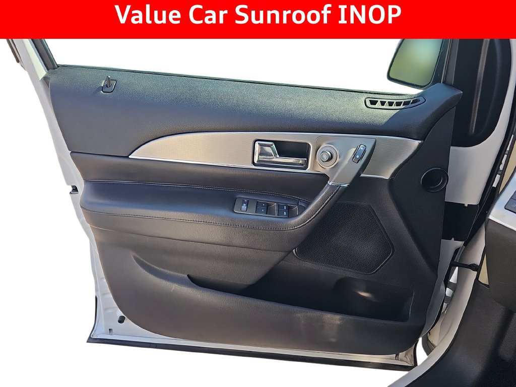 Used 2014 Lincoln MKX FWD w/ Equipment Group 102A image 23