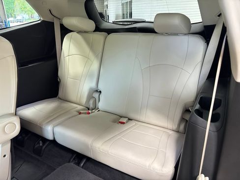Used 2023 Buick Enclave Essence w/ Trailering Package, 5000 lbs. AWD/4WD image 40