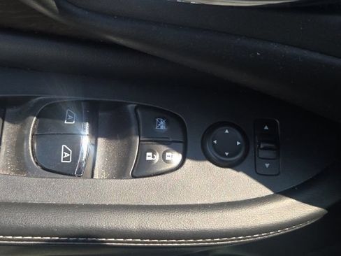Used 2019 Nissan Murano Platinum FWD image 23