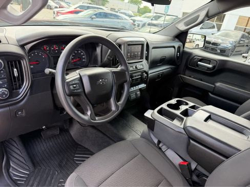 Used 2021 Chevrolet Silverado 1500 Custom Trail Boss w/ LPO, Dark Essentials Package image 13
