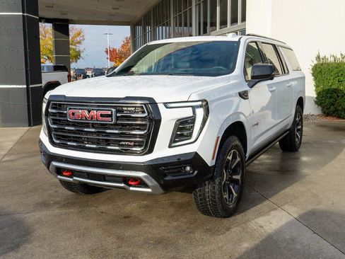 New 2026 GMC Yukon XL AT4 w/ AT4 Premium Plus Package image 3