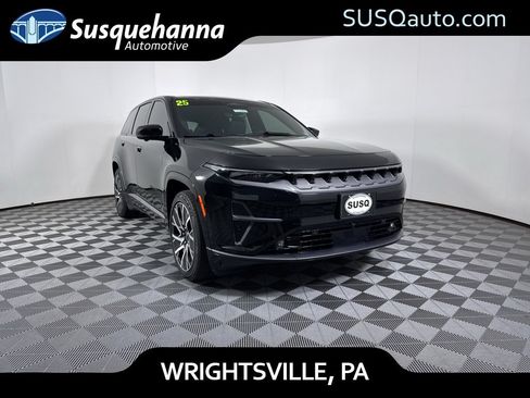 Used 2025 Jeep Wagoneer S Limited AWD/4WD image 1