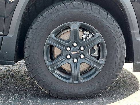 Used 2023 GMC Acadia AT4 AWD/4WD image 27