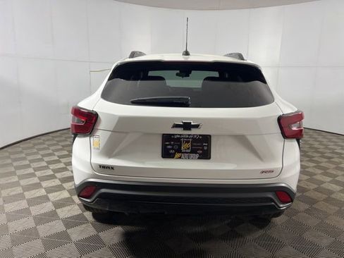 New 2026 Chevrolet Trax RS w/ Driver Confidence Package FWD image 5
