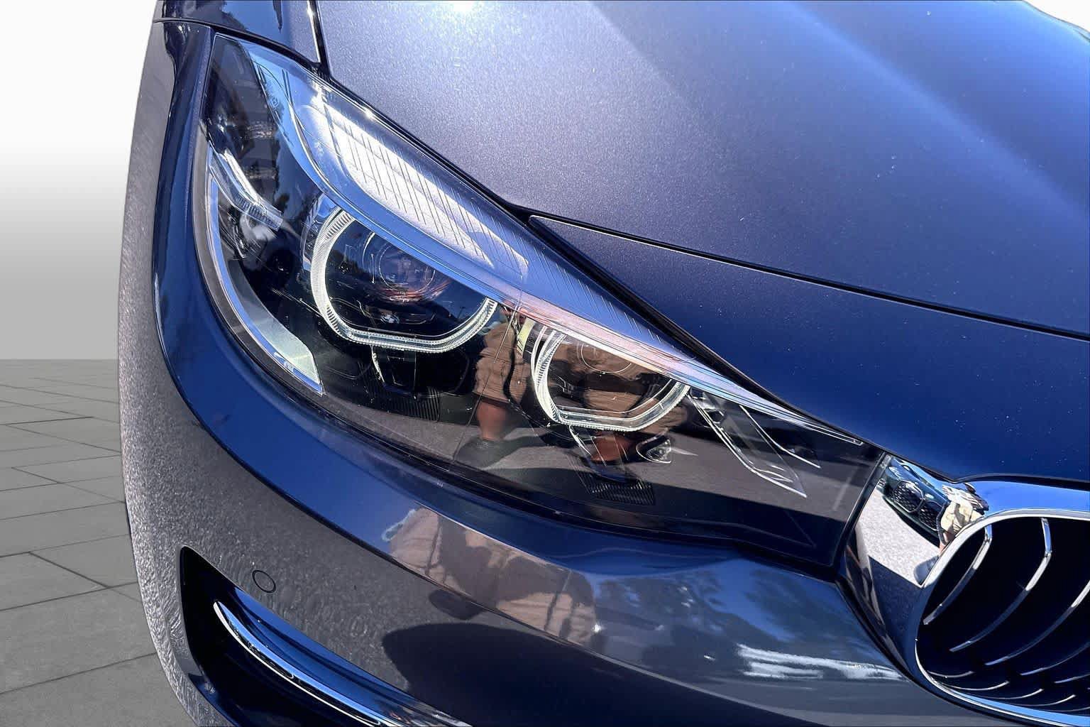 Used 2019 BMW 330i Gran Turismo xDrive w/ Premium Package AWD/4WD image 28