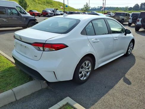 Used 2024 Toyota Corolla LE FWD image 8