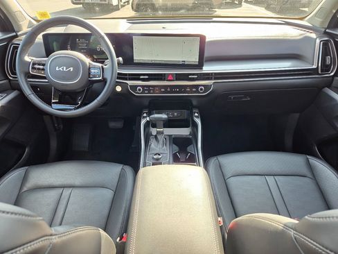 Used 2025 Kia Sorento S AWD/4WD image 12