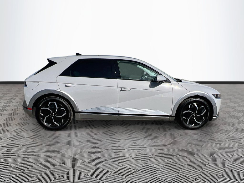 Used 2024 Hyundai Ioniq 5 Limited RWD image 8