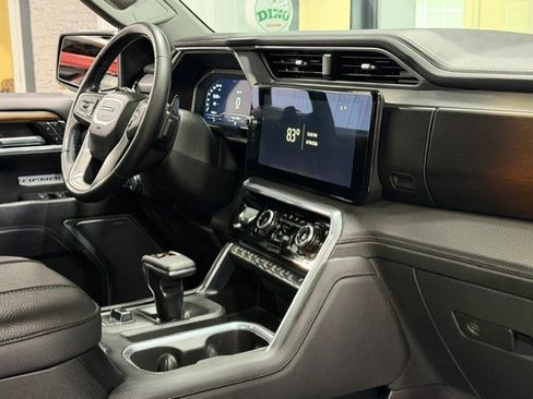Certified 2023 GMC Sierra 1500 Denali w/ Technology Package AWD/4WD image 9