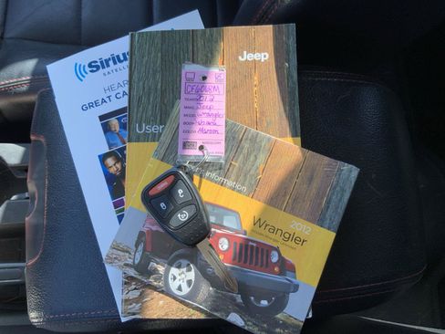 Used 2012 Jeep Wrangler Unlimited Sahara AWD/4WD image 53