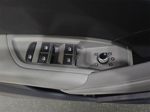 Used 2018 Audi Q5 Prestige w/ Prestige Package image 30