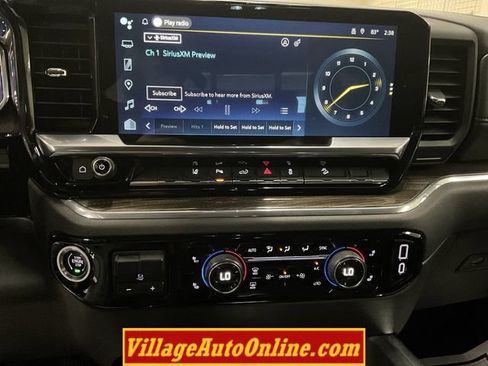 Used 2024 Chevrolet Silverado 2500 LT AWD/4WD image 18