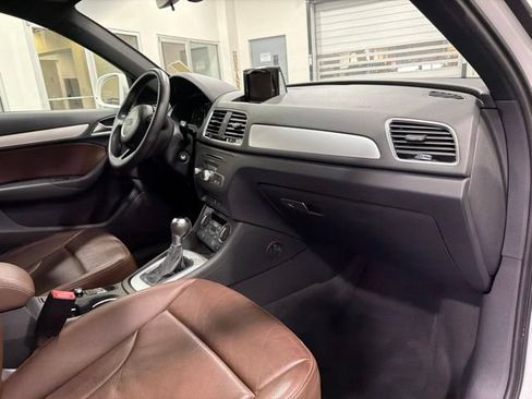 Used 2018 Audi Q3 2.0T Premium FWD image 13