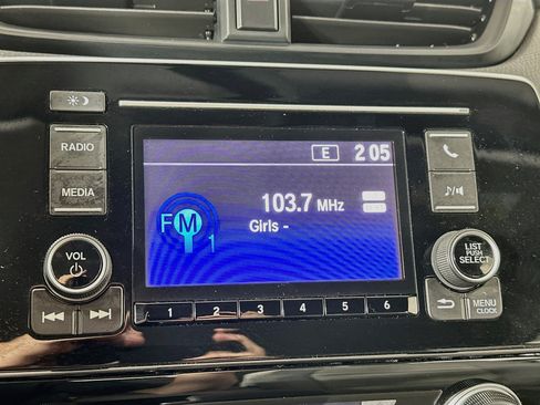 Used 2017 Honda CR-V LX image 14