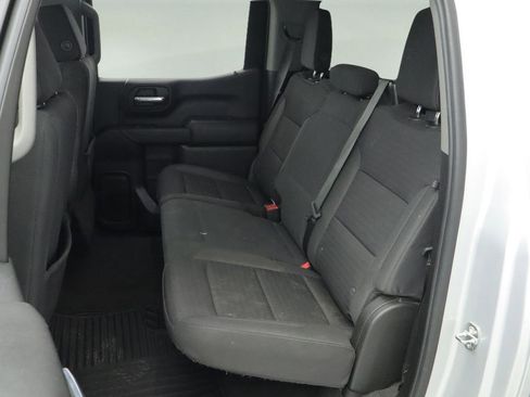 Used 2022 Chevrolet Silverado 1500 Custom image 9