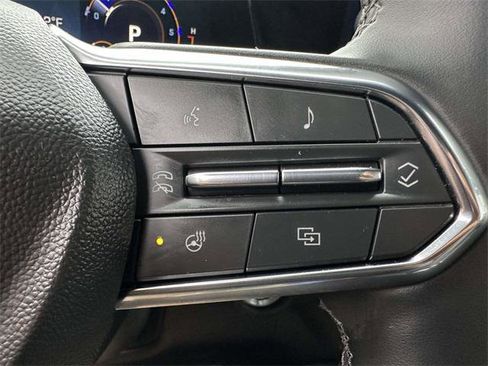 Used 2025 Chevrolet Suburban High Country image 29