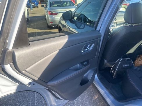 Used 2025 Nissan Rogue SV w/ Rock Creek Premium Package image 21