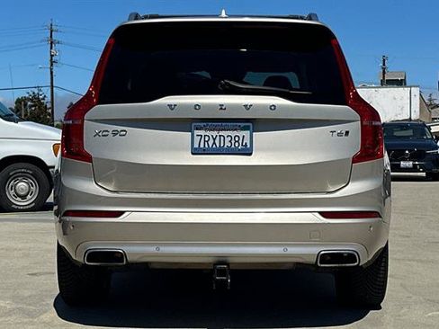 Used 2016 Volvo XC90 T6 Momentum w/ Momentum Plus Package AWD/4WD image 4