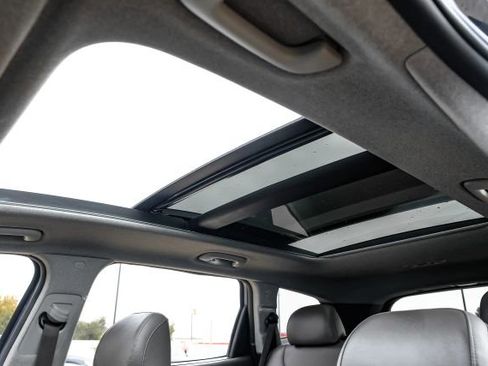 Used 2019 Hyundai Santa Fe Limited w/ Cargo Package image 5