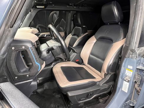 Used 2024 Ford Bronco Wildtrak AWD/4WD image 3