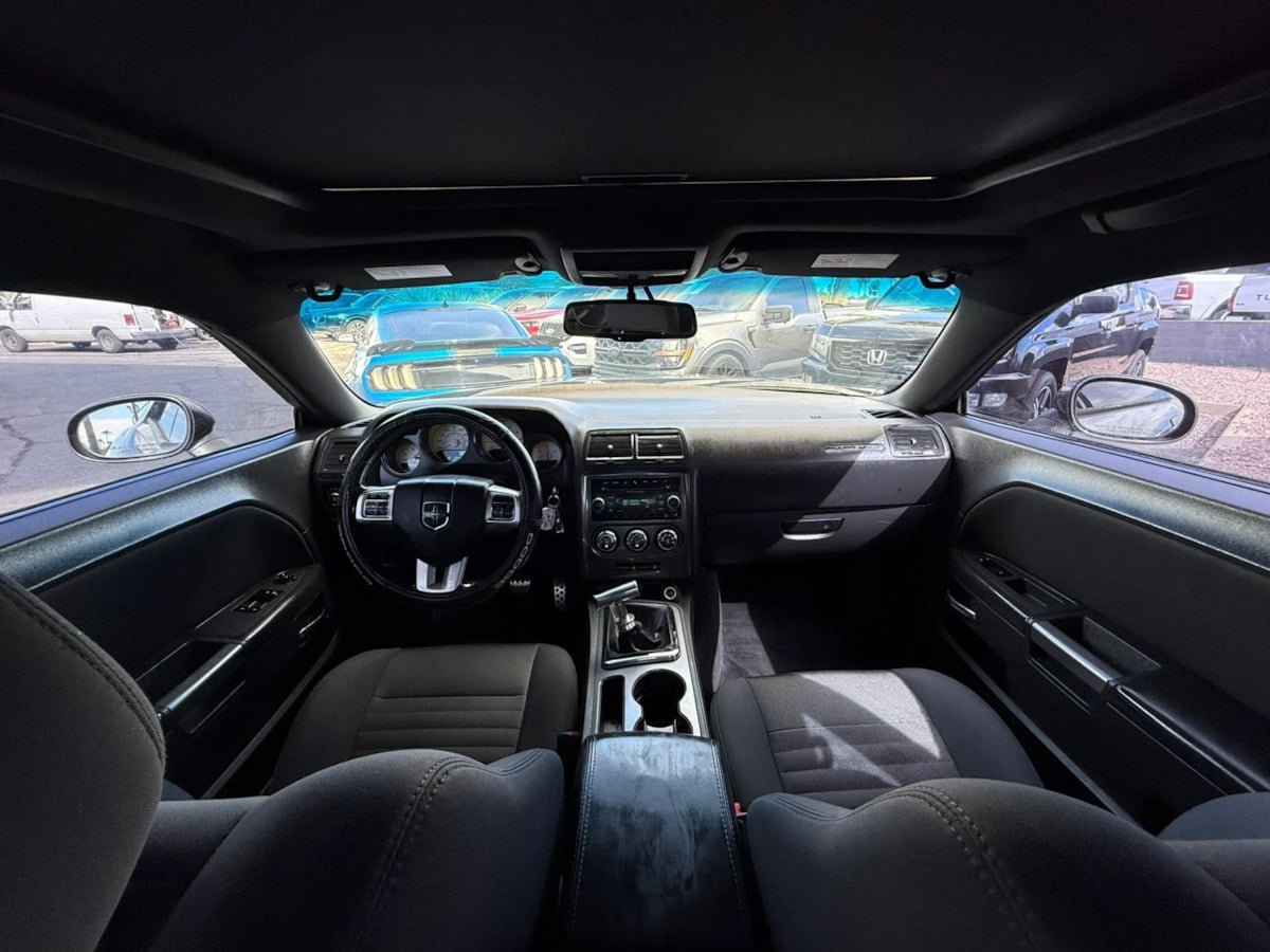 Used 2013 Dodge Challenger R/T RWD image 40