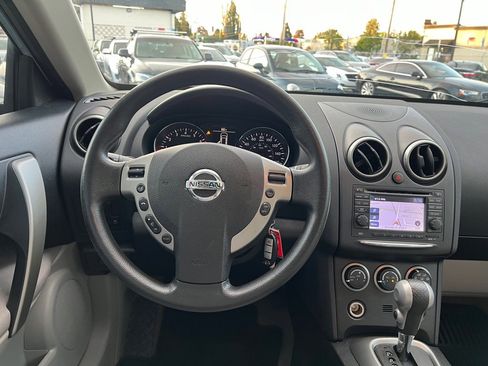 Used 2011 Nissan Rogue SV w/ Premium Pkg AWD/4WD image 15