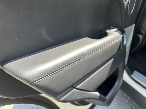 Used 2020 Land Rover Range Rover Sport HSE Dynamic image 38