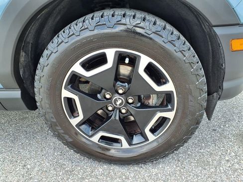 Used 2022 Ford Bronco Sport Outer Banks w/ Tech Package AWD/4WD image 9