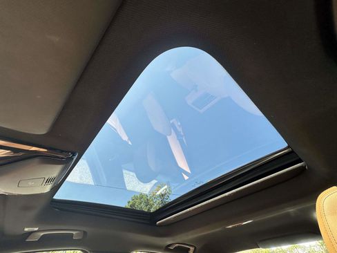 Used 2023 BMW 330i xDrive Sedan w/ M Sport Package image 33