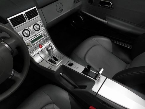 Used 2005 Chrysler Crossfire Limited RWD image 76