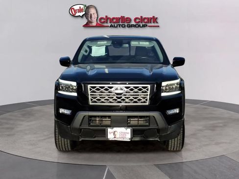 Used 2022 Nissan Frontier SV w/ SV Premium Package RWD image 8