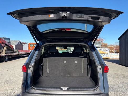 Used 2025 Toyota Grand Highlander XLE image 32