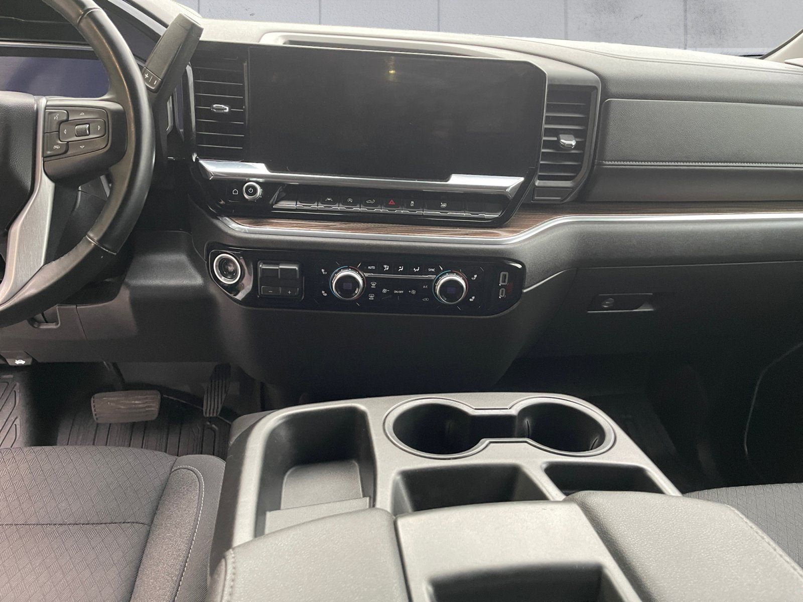 Used 2025 GMC Sierra 1500 Elevation AWD/4WD image 11