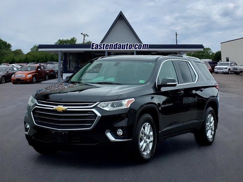 Used 2018 Chevrolet Traverse LT FWD image 1