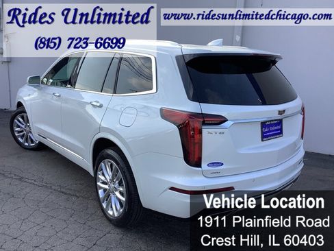 Used 2020 Cadillac XT6 Premium Luxury AWD/4WD image 2
