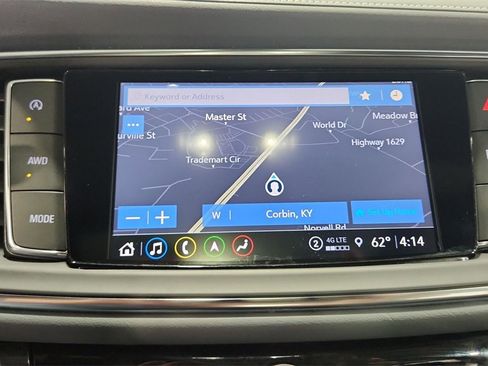 Used 2024 Buick Enclave Essence w/ Experience Buick Package image 22