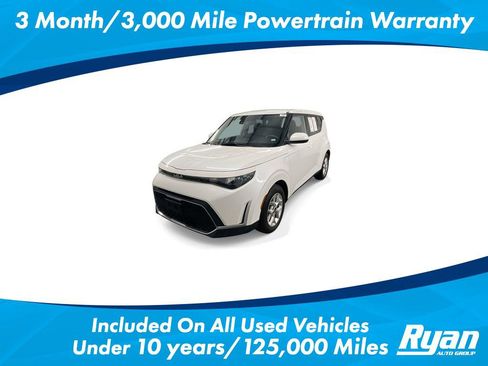 Used 2023 Kia Soul LX w/ LX Technology Package image 1