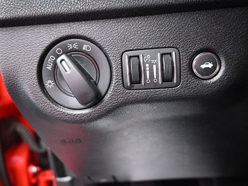 Used 2022 Dodge Charger SXT RWD image 20