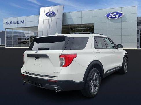 Certified 2022 Ford Explorer XLT w/ Equipment Group 202A AWD/4WD image 3
