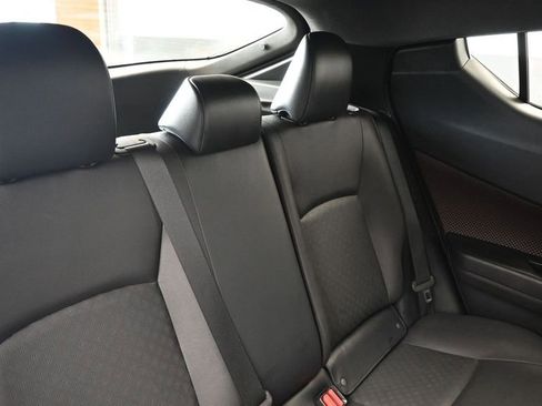 Used 2019 Toyota C-HR Limited FWD image 14