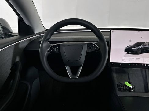 Used 2024 Tesla Model 3 image 15