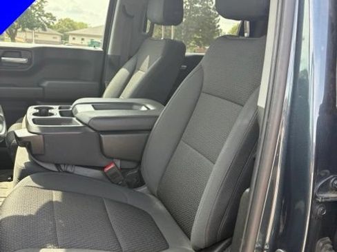 Used 2020 Chevrolet Silverado 1500 Custom w/ Custom Value Package AWD/4WD image 13