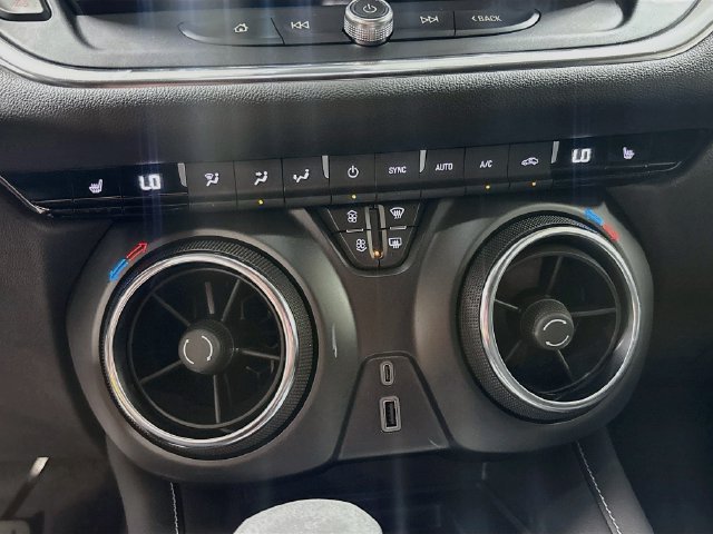 New 2026 Chevrolet Blazer LT w/ Convenience Package FWD image 16