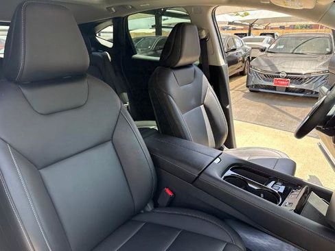 Certified 2025 Nissan Murano SL w/ Cargo Package AWD/4WD image 16