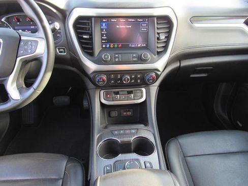 Used 2023 GMC Acadia SLT FWD image 21