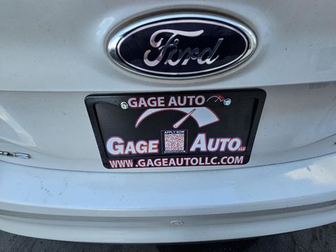 Used 2012 Ford Focus SEL FWD image 16