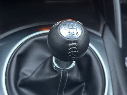 Used 2022 MAZDA MX-5 Miata Club w/ Interior Package image 19