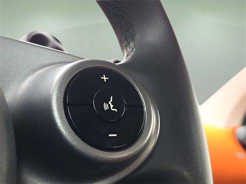 Used 2016 smart fortwo passion image 26