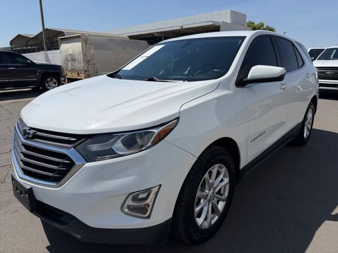 Used 2018 Chevrolet Equinox LT FWD image 10